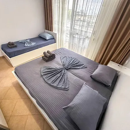 The Admirals View Apartamento Durrës