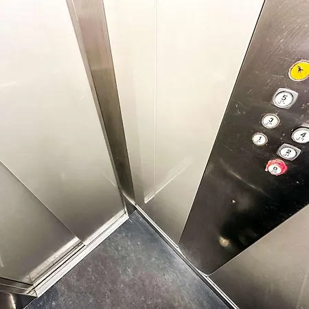 The Admirals View Apartamento Durrës